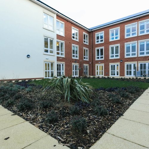 Hastings-Exterior03.jpg