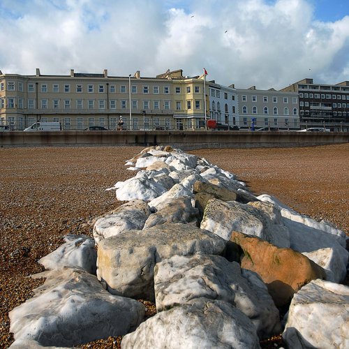 Hastings-Exterior07.jpg